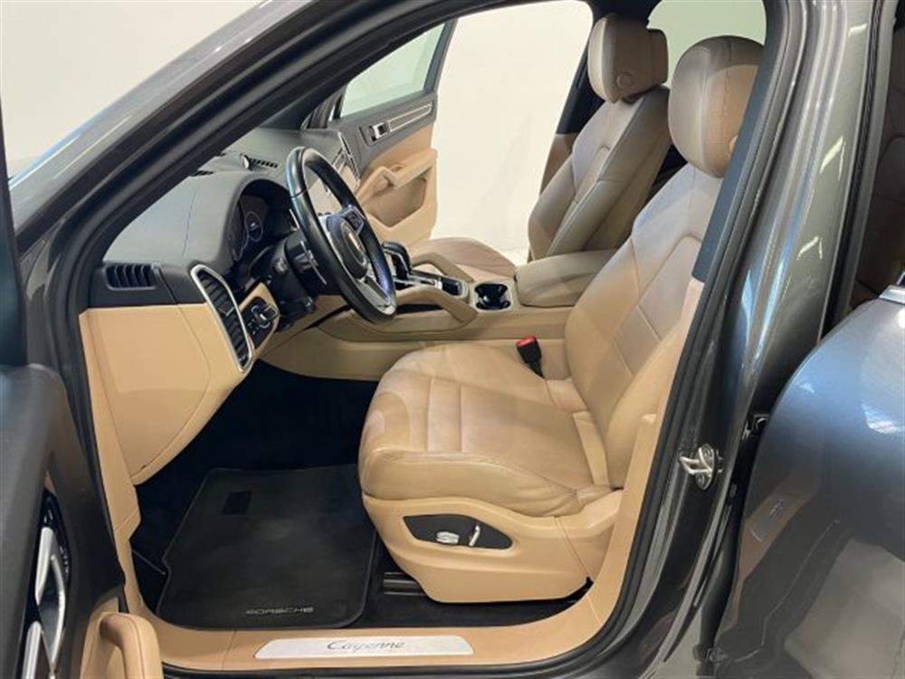 Cayenne Cayenne 3.0 V6 E-Hybrid Aut.