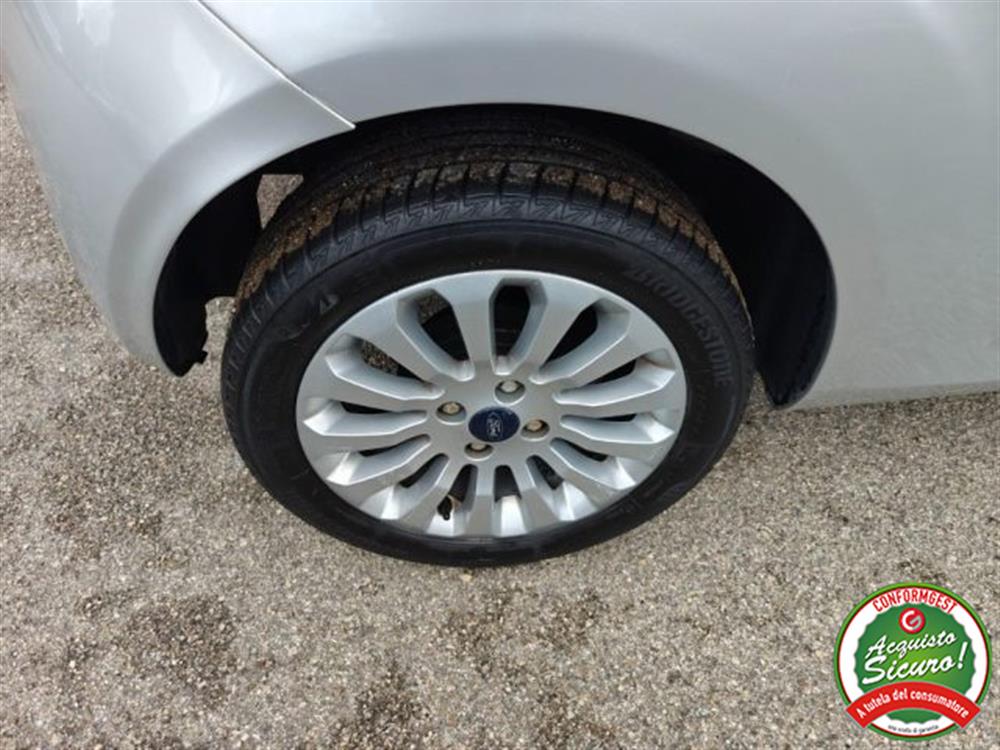 Ka Ka 1.3 TDCi 75CV Titani