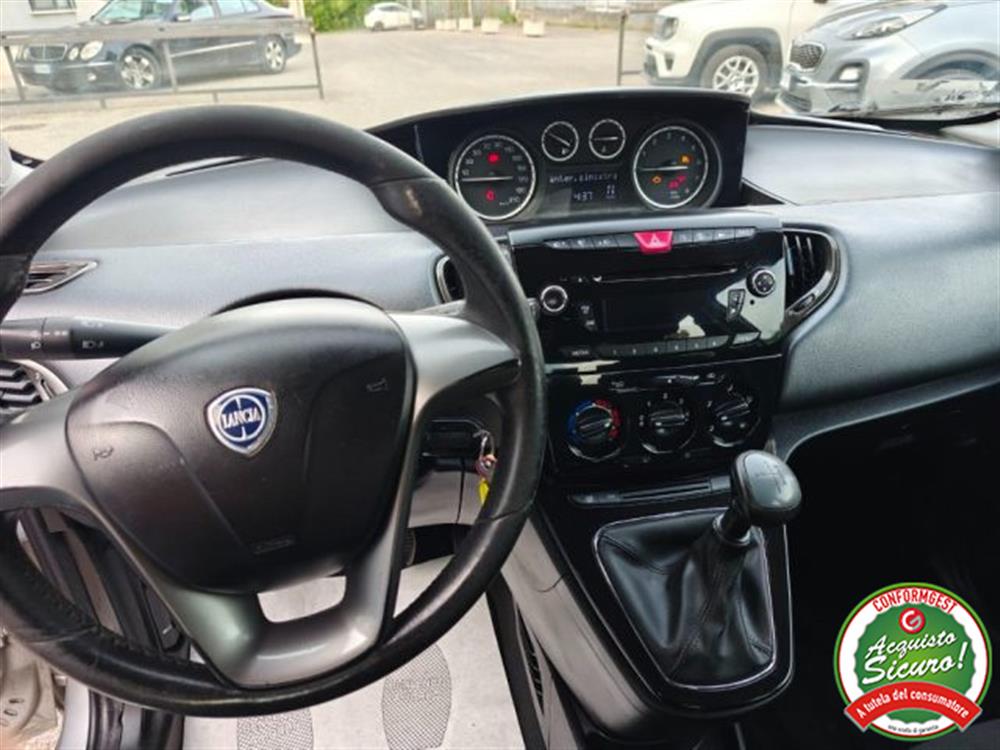 Ypsilon Ypsilon 0.9 TwinAir 85 CV 5