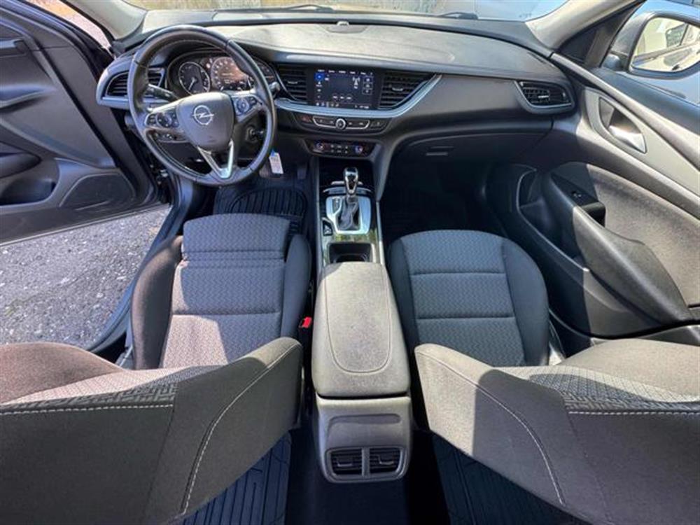 Insignia Insignia STATION WAGON ST 1.6