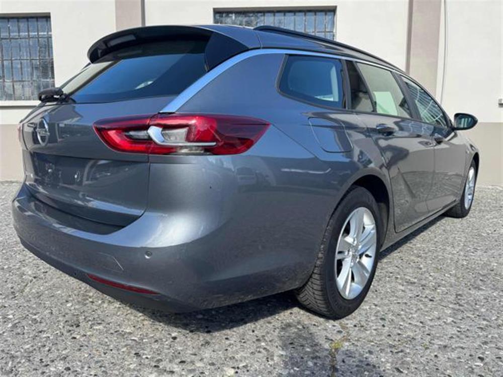 Insignia Insignia STATION WAGON ST 1.6