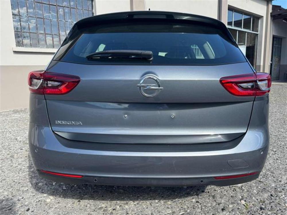 Insignia Insignia STATION WAGON ST 1.6
