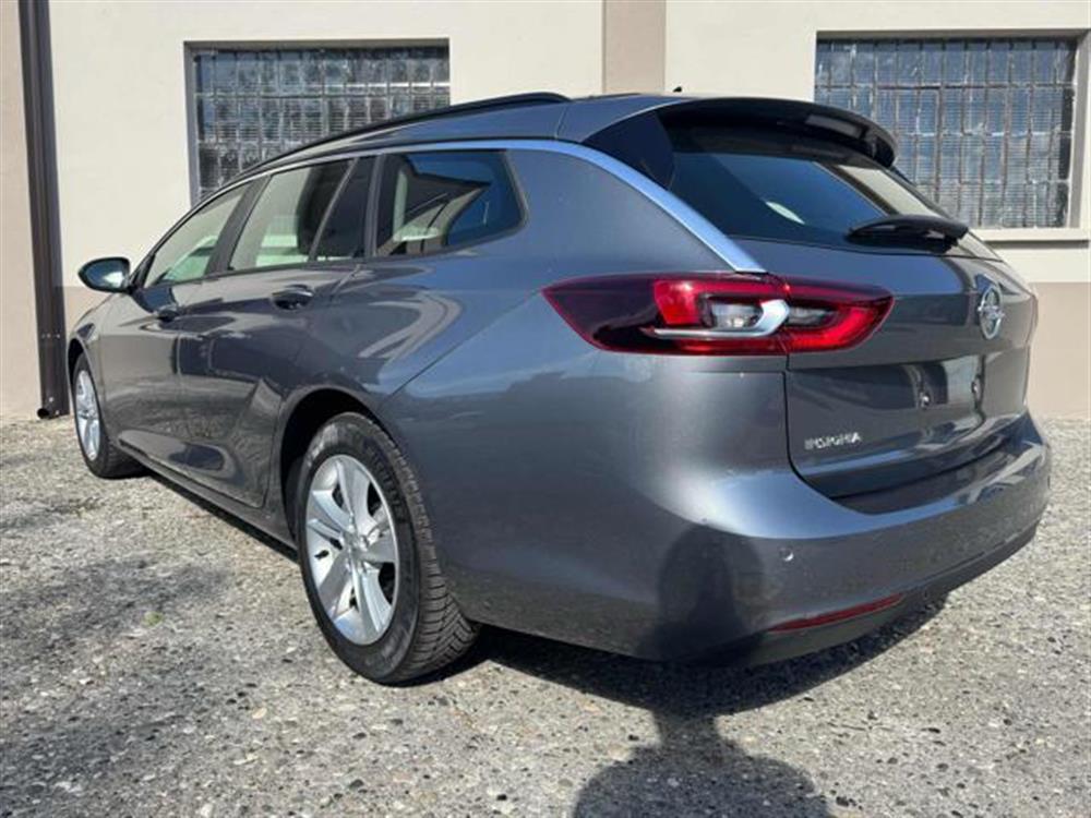 Insignia Insignia STATION WAGON ST 1.6