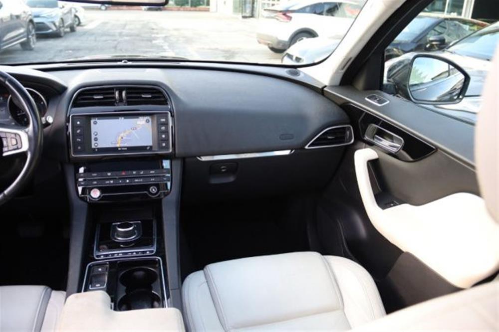 F-Pace F-Pace 2.0 D 240 CV R-DYNAM