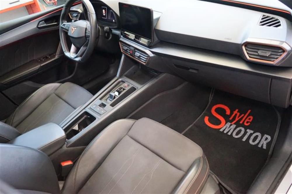 Leon Leon 1.5 Hybrid 150 CV DS