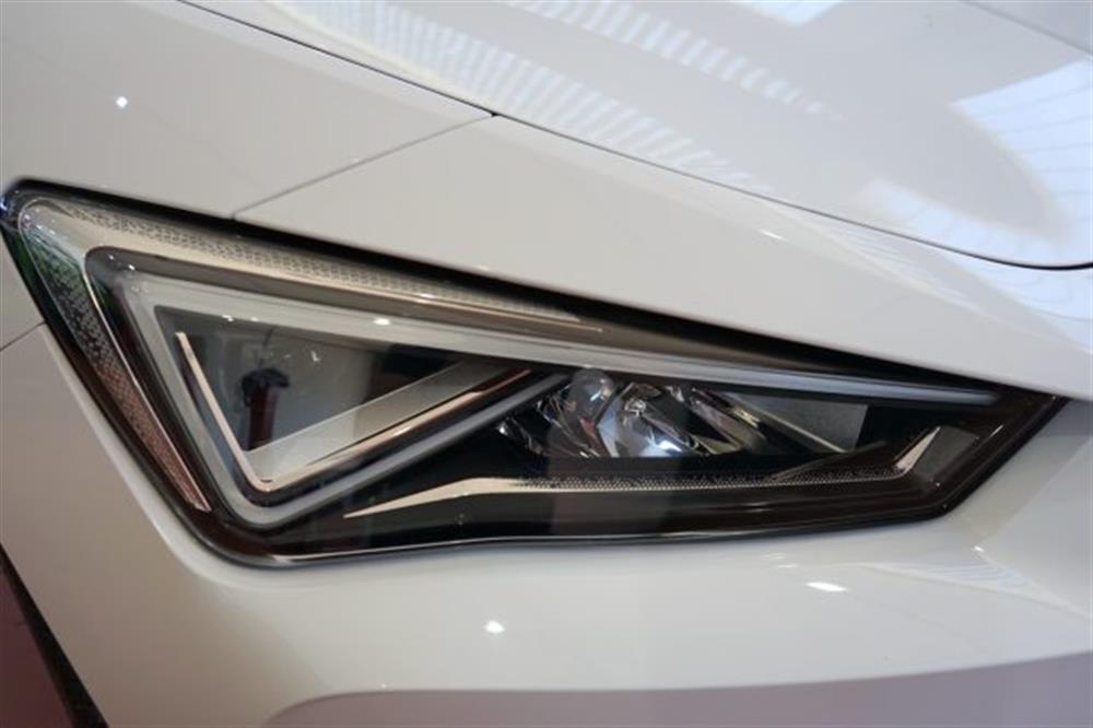 Leon Leon 1.5 Hybrid 150 CV DS