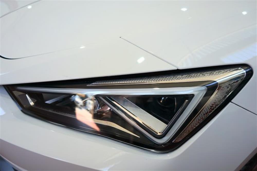Leon Leon 1.5 Hybrid 150 CV DS