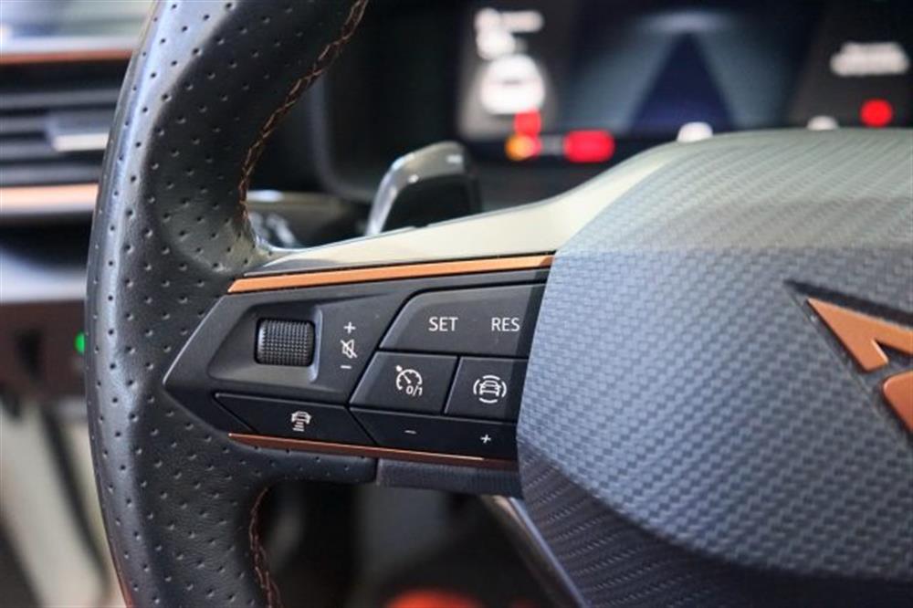 Leon Leon 1.5 Hybrid 150 CV DS