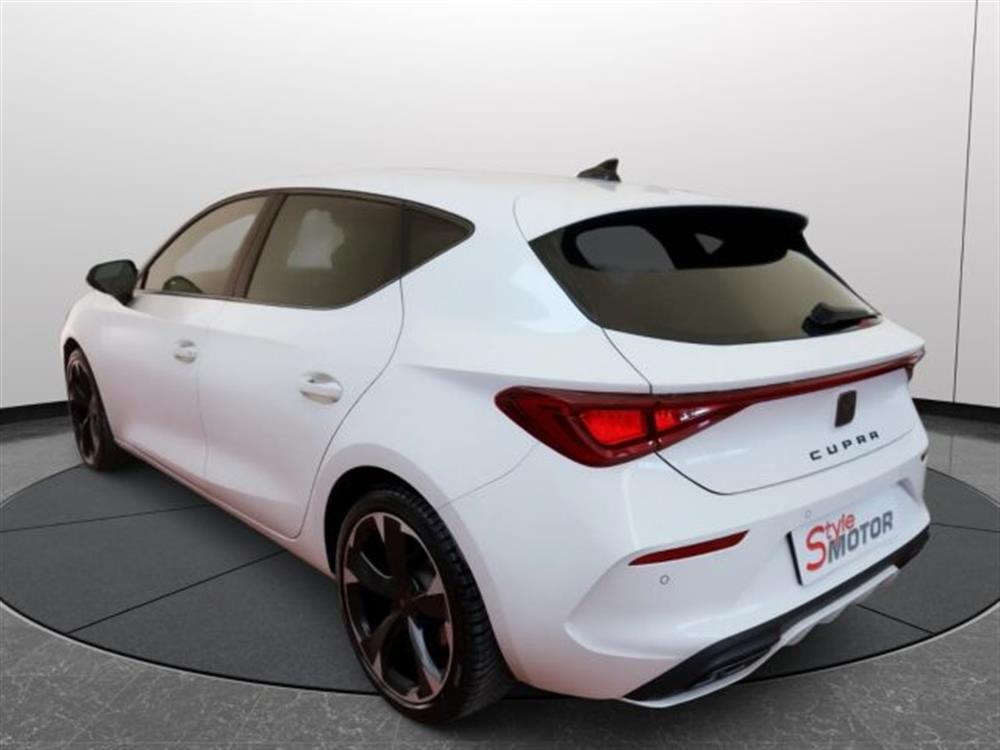 Leon Leon 1.5 Hybrid 150 CV DS
