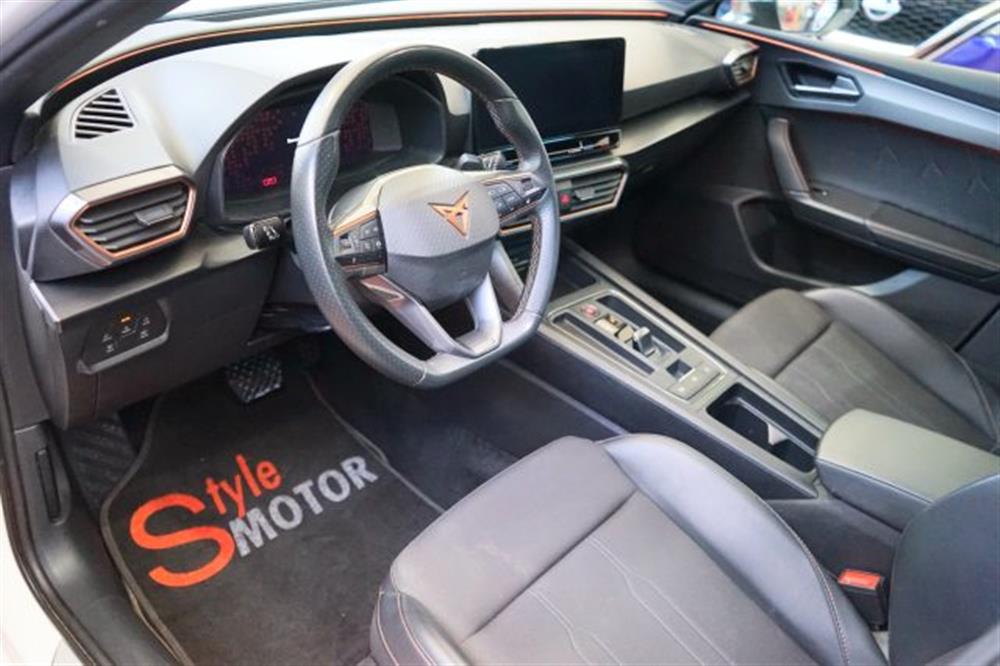 Leon Leon 1.5 Hybrid 150 CV DS
