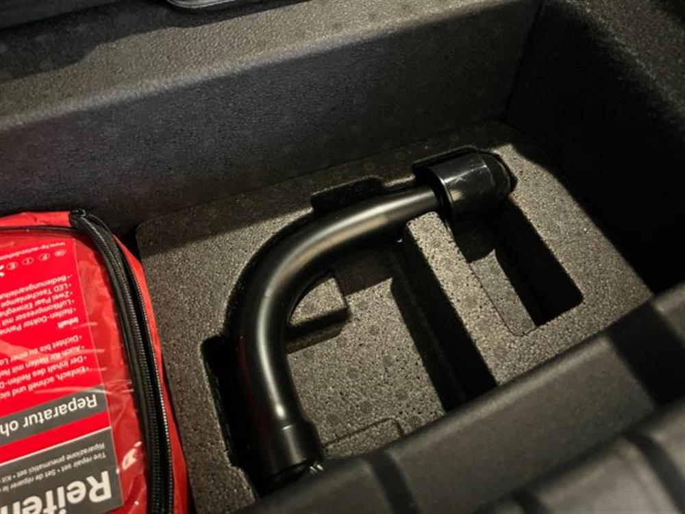 120 120 48V MSport Pro