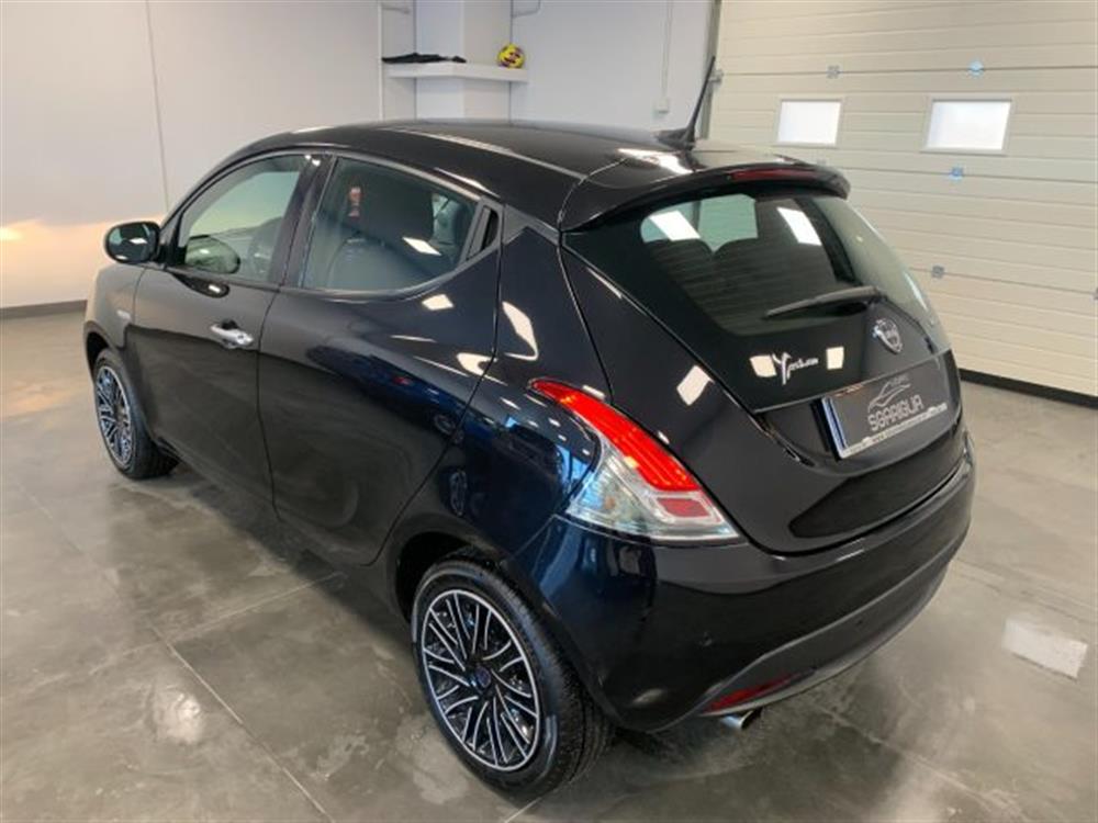 Ypsilon Ypsilon 1.0 Benzina Hybrid E