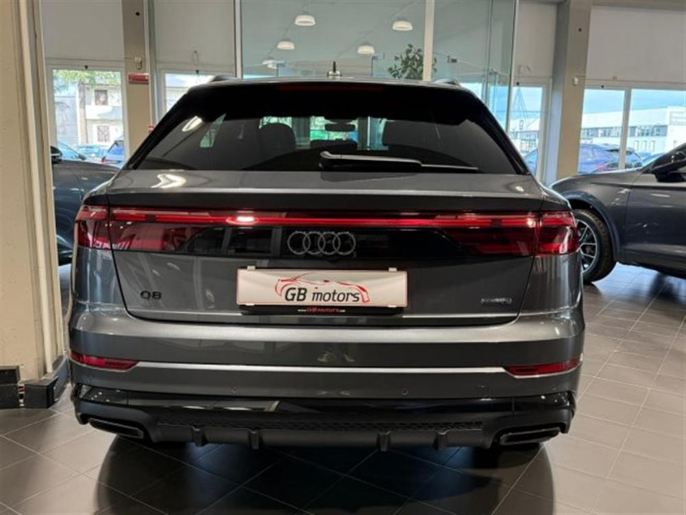 Q8 Q8 50 TDI 286 CV quattr