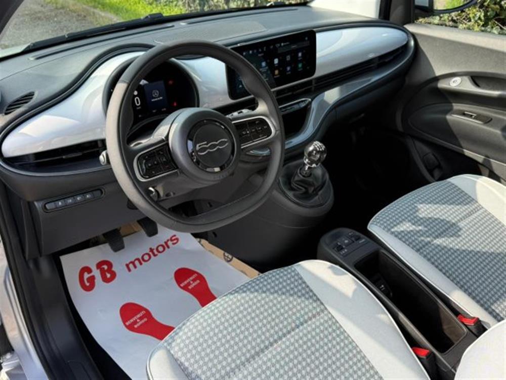 500 500 Berlina Hybrid Torin