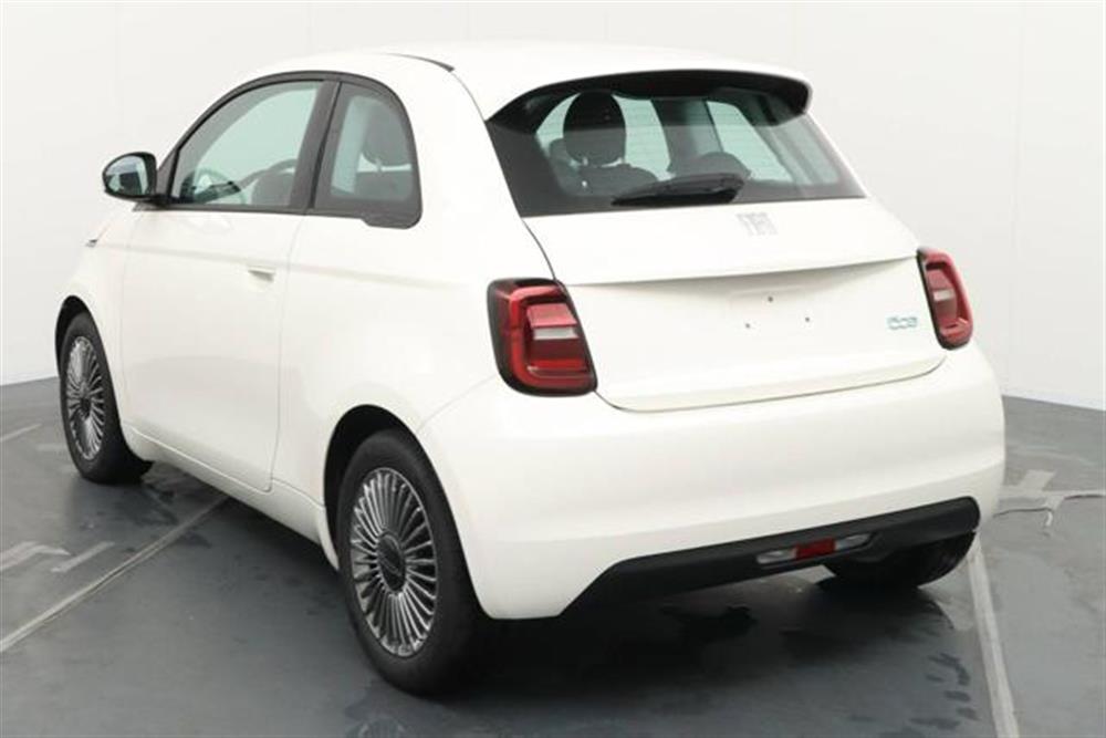 500e 500e Berlina 23,8 kWh