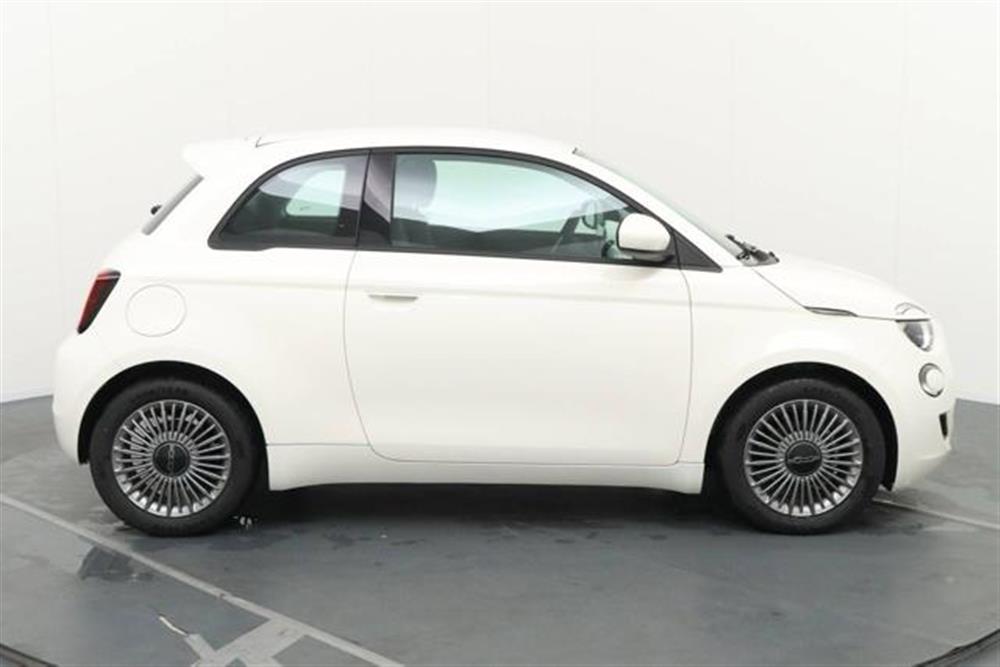 500e 500e Berlina 23,8 kWh