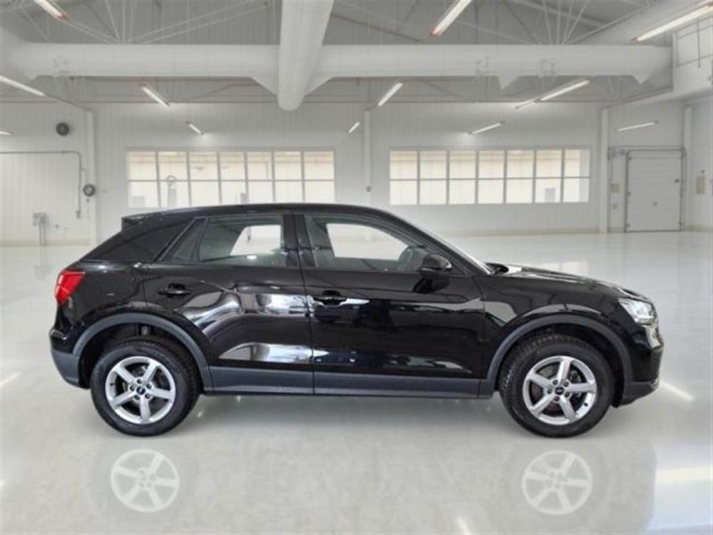 Q2 Q2 30 TDI S tronic