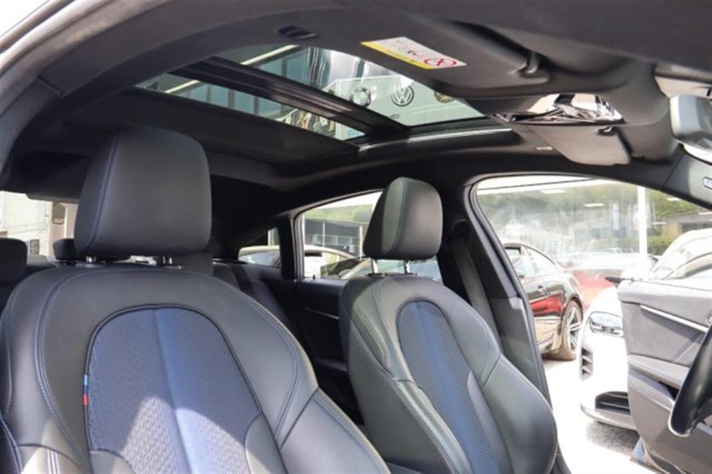 235 235 M 235i xDrive Gran C