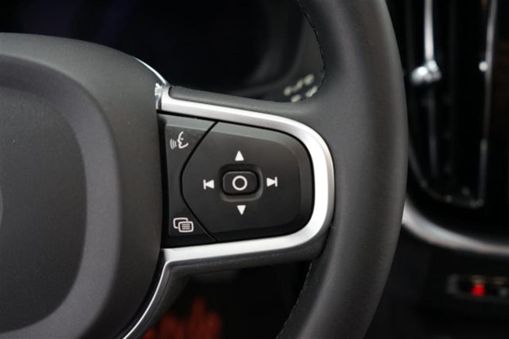 XC60 XC60 B4 (d) AWD automatic