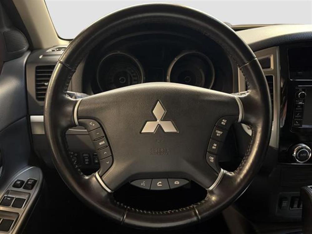 Pajero Pajero 3.2 DI-D 16V aut. In