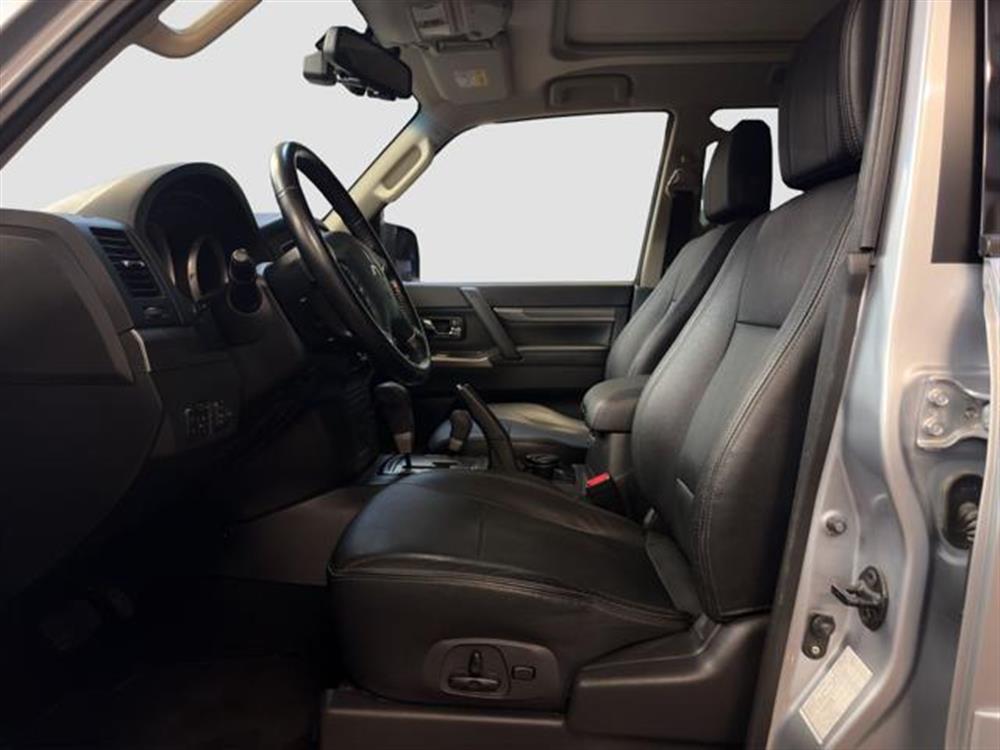 Pajero Pajero 3.2 DI-D 16V aut. In