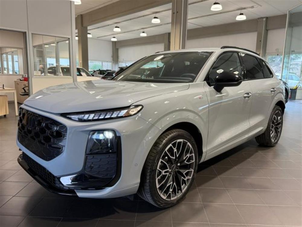 Q3 Q3 TDI S tronic S Line