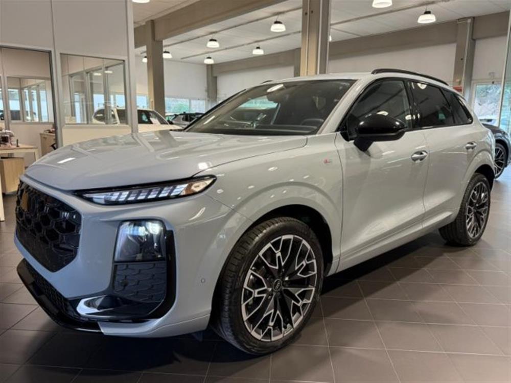 Q3 Q3 TDI S tronic S Line