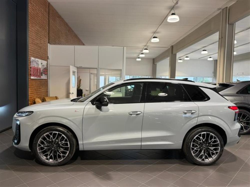 Q3 Q3 TDI S tronic S Line
