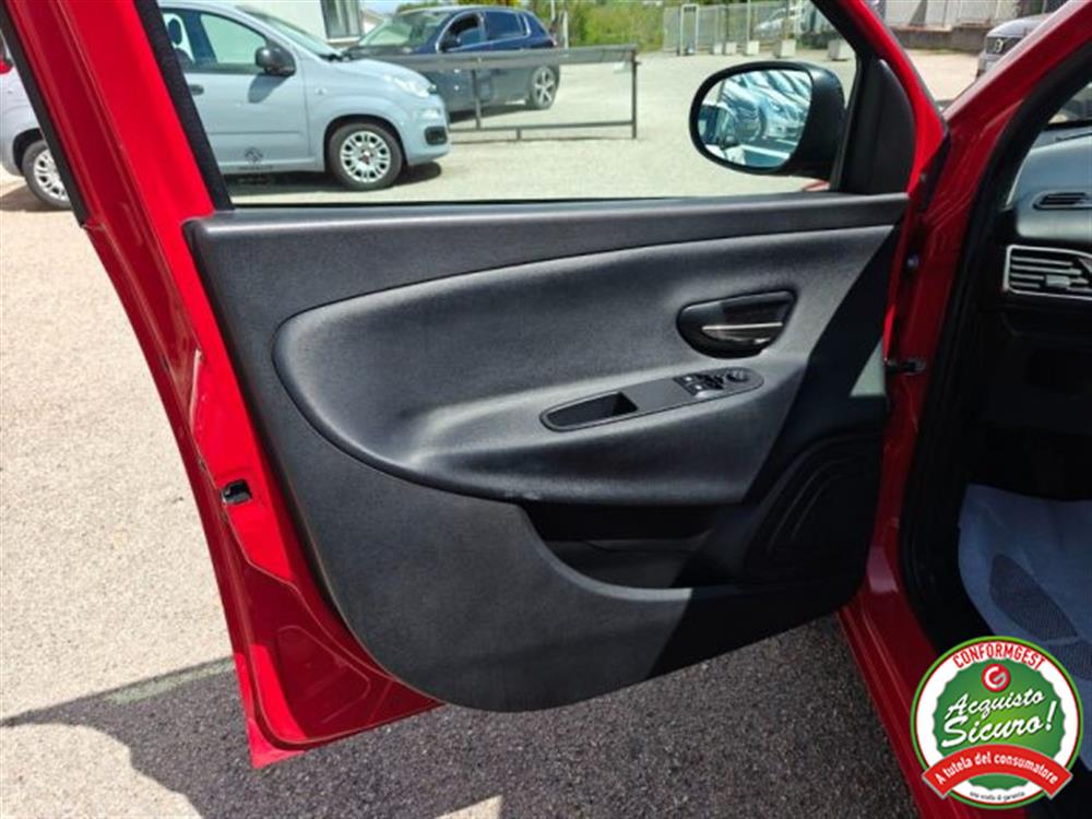 Ypsilon Ypsilon 1.2 69 CV 5 porte Go