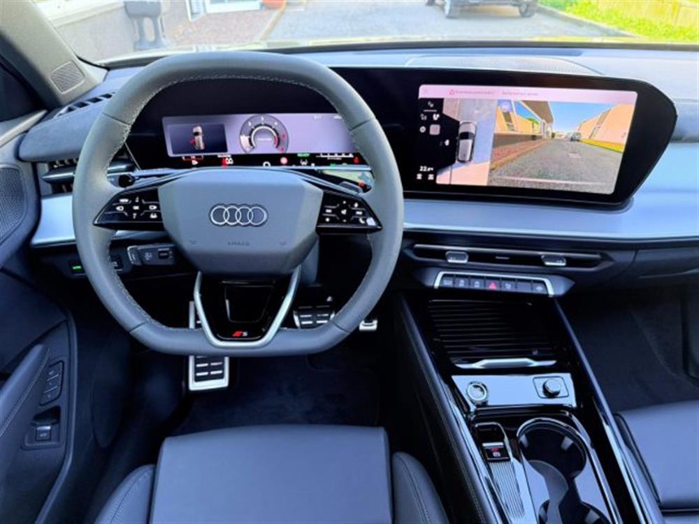 Q3 Q3 TDI S tronic S Line