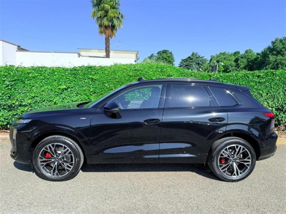 Q3 Q3 TDI S tronic S Line