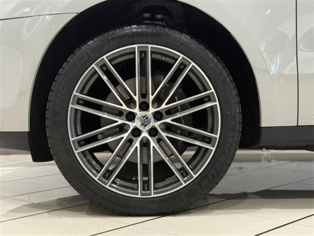 Macan Macan III 2.0 265 CV Pdk