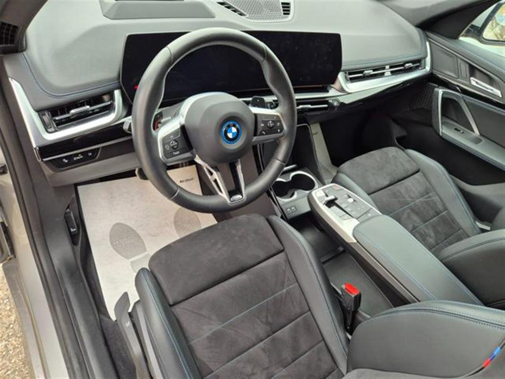 X1 X1 xDrive 25e Msport Pr