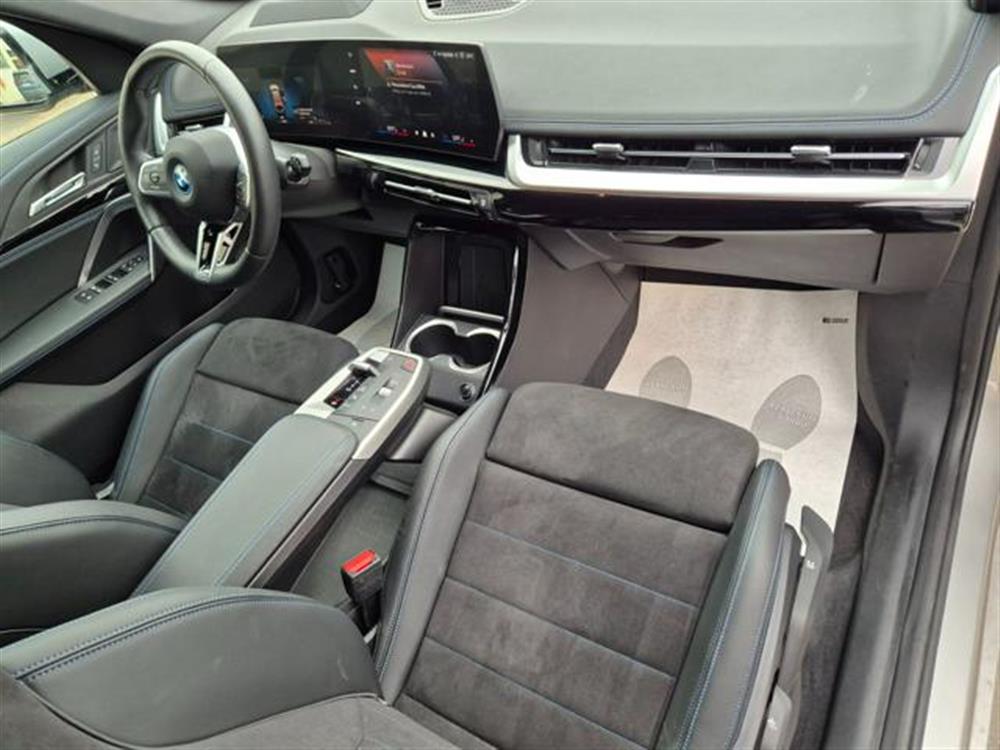 X1 X1 xDrive 25e Msport Pr