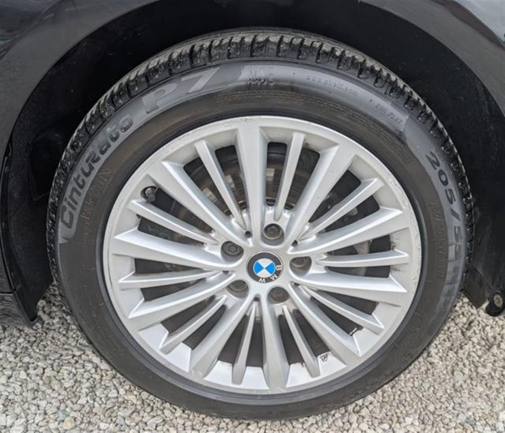216 216 d Active Tourer Luxu