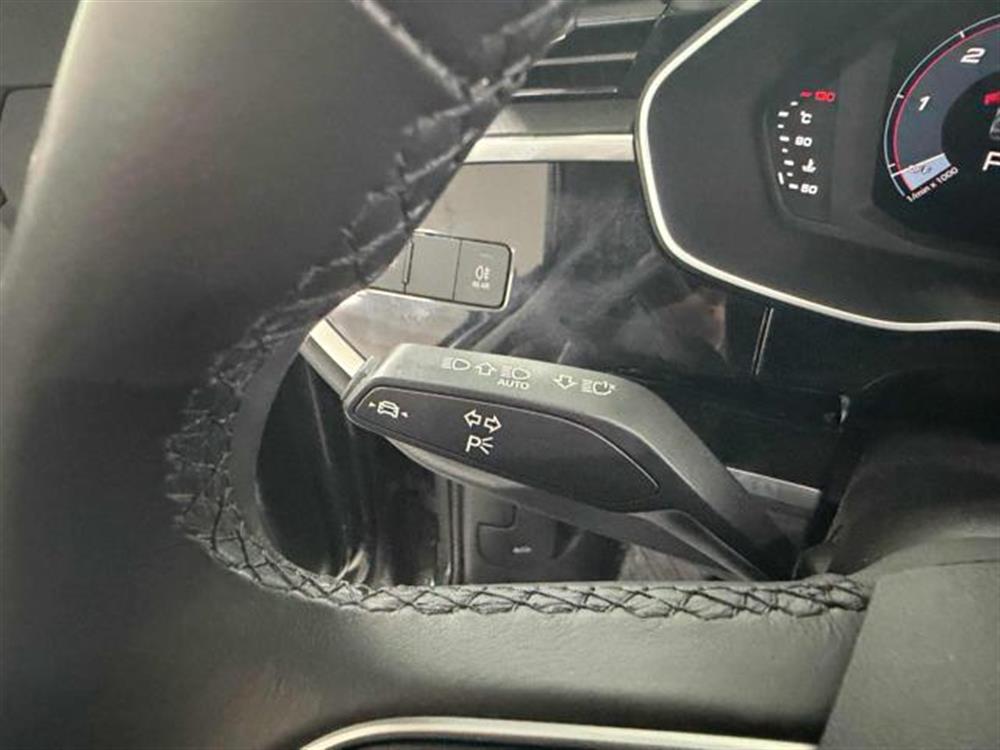 Q3 Q3 35 TDI S tronic Busi