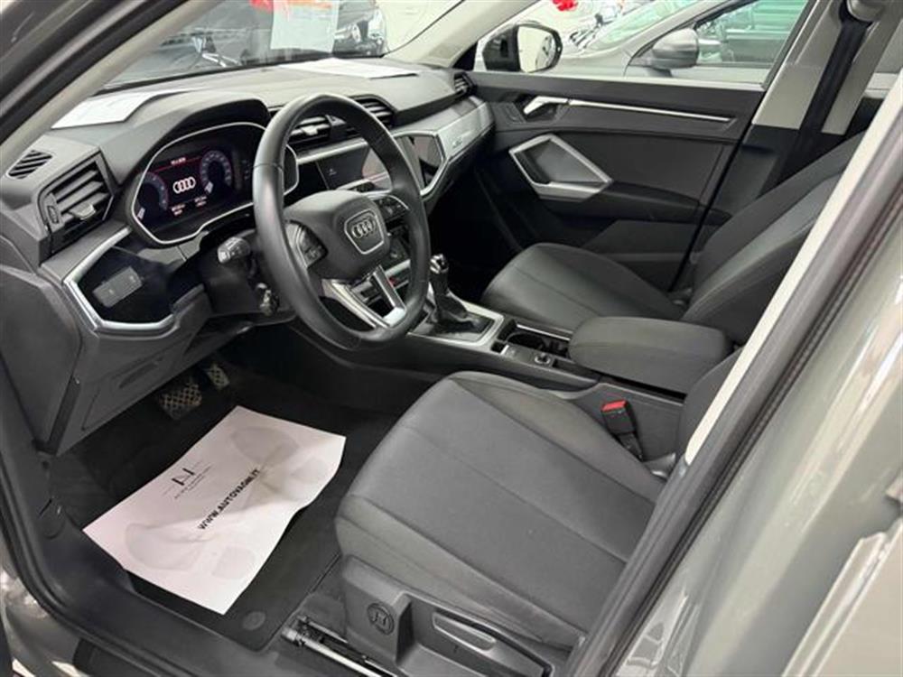 Q3 Q3 35 TDI S tronic Busi