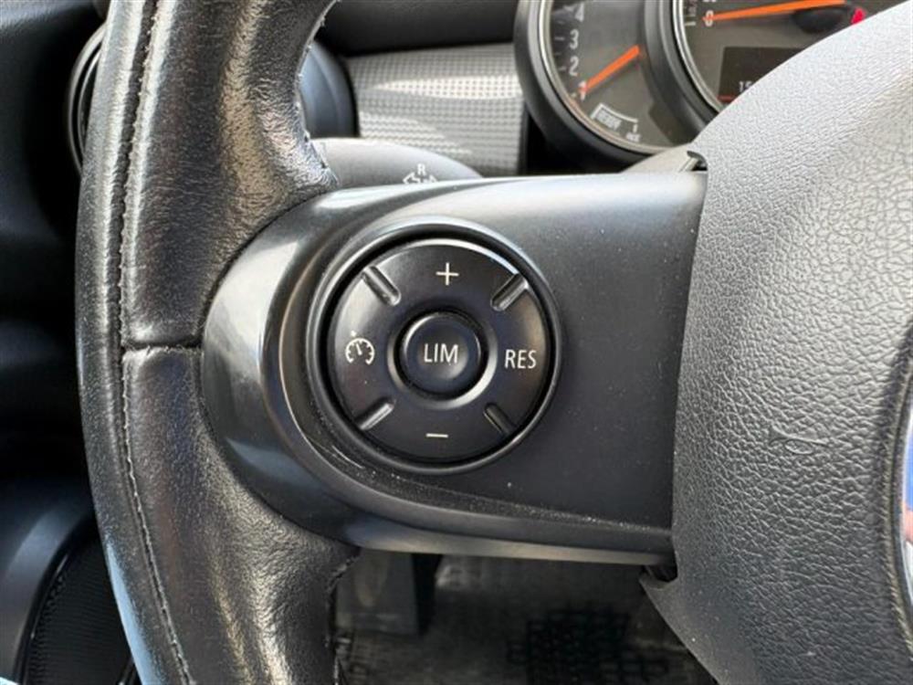 Cooper D Cooper D 1.5 5 porte AUT - NA