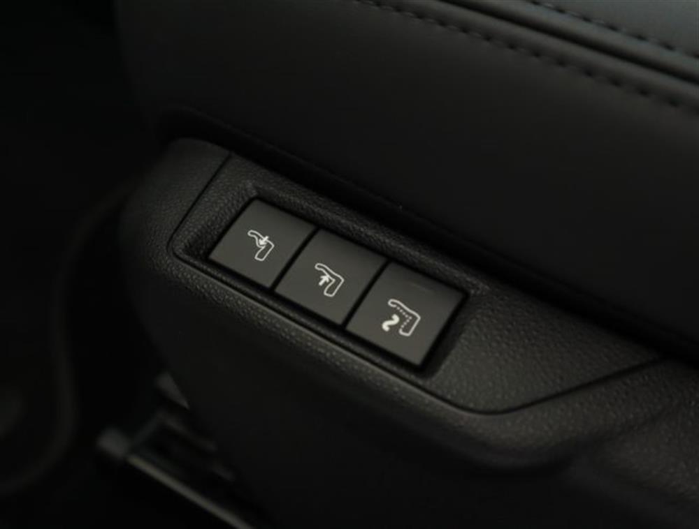 Junior Junior 1.2 136CV Hyb eDCT6