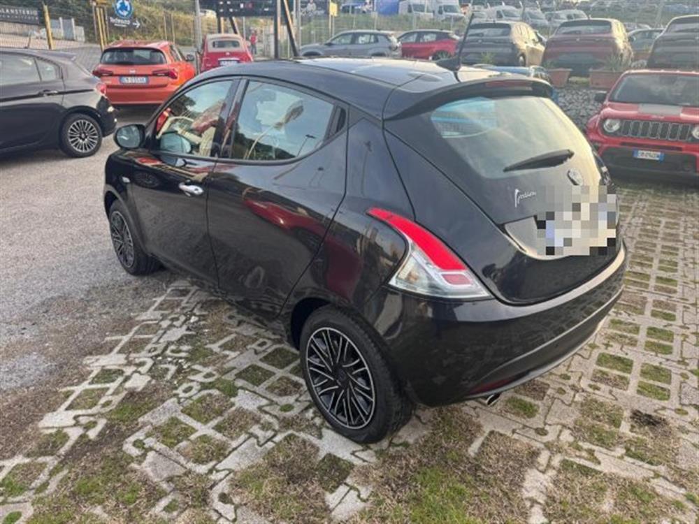 Ypsilon Ypsilon 1.0 FireFly 5 porte