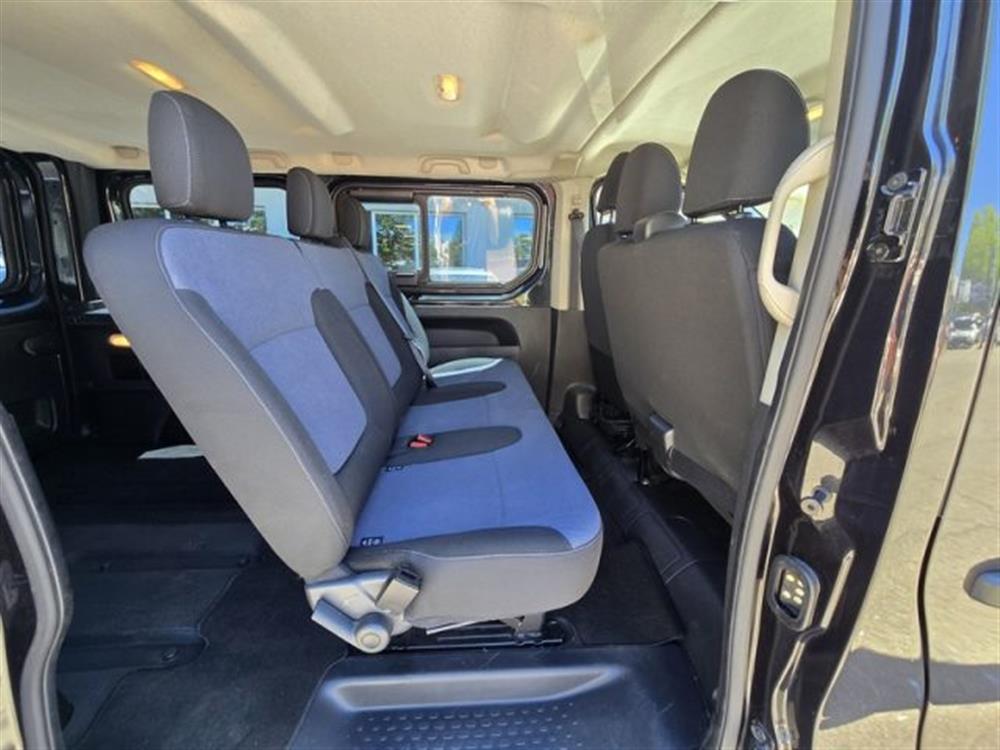 Vivaro Vivaro 1.6 BiTurbo AUTOCARR
