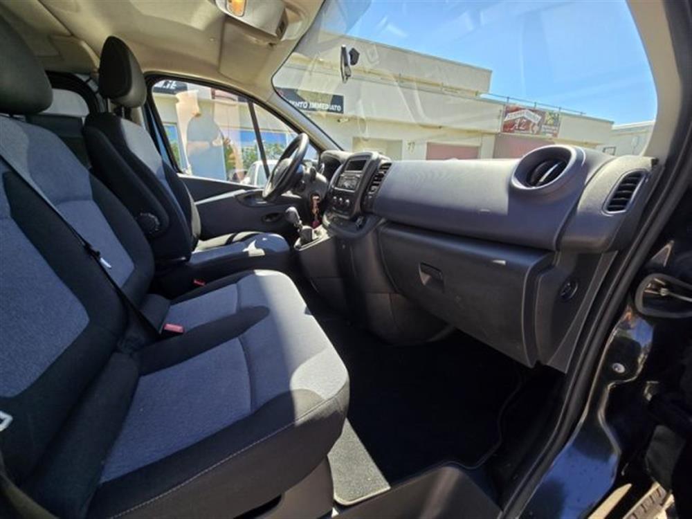 Vivaro Vivaro 1.6 BiTurbo AUTOCARR
