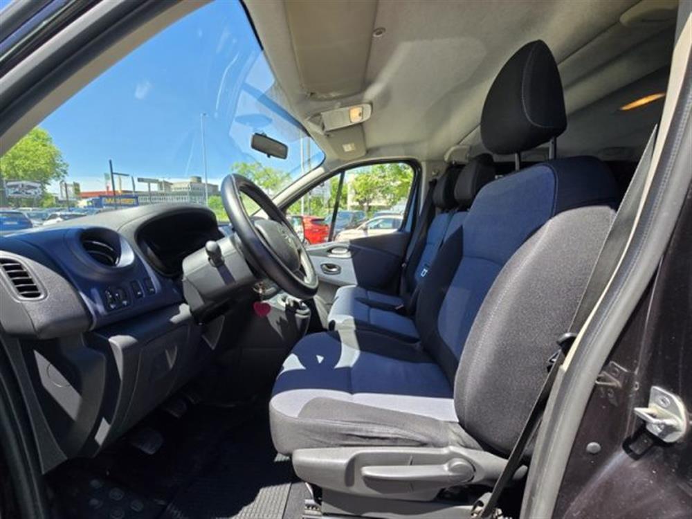 Vivaro Vivaro 1.6 BiTurbo AUTOCARR