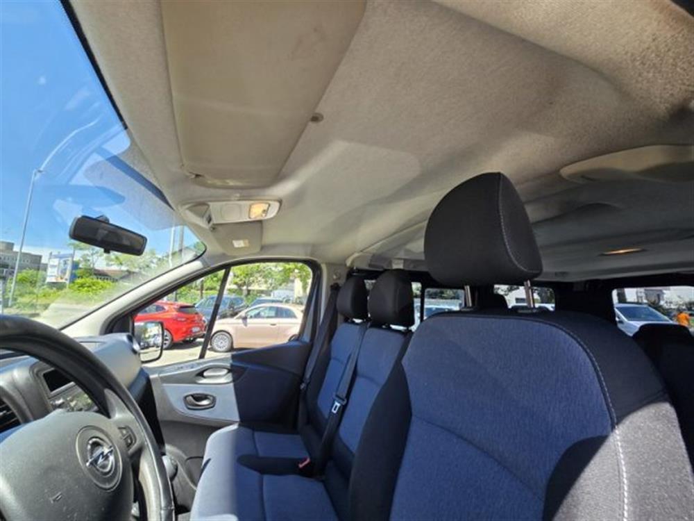 Vivaro Vivaro 1.6 BiTurbo AUTOCARR