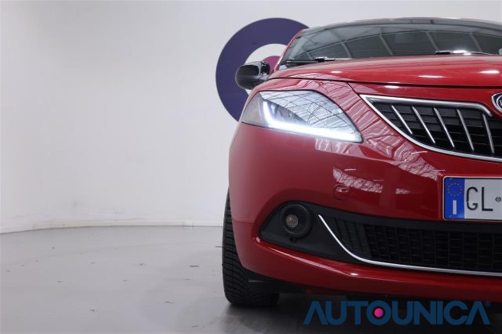 Ypsilon Ypsilon 1.0 FIREFLY 5 PORTE