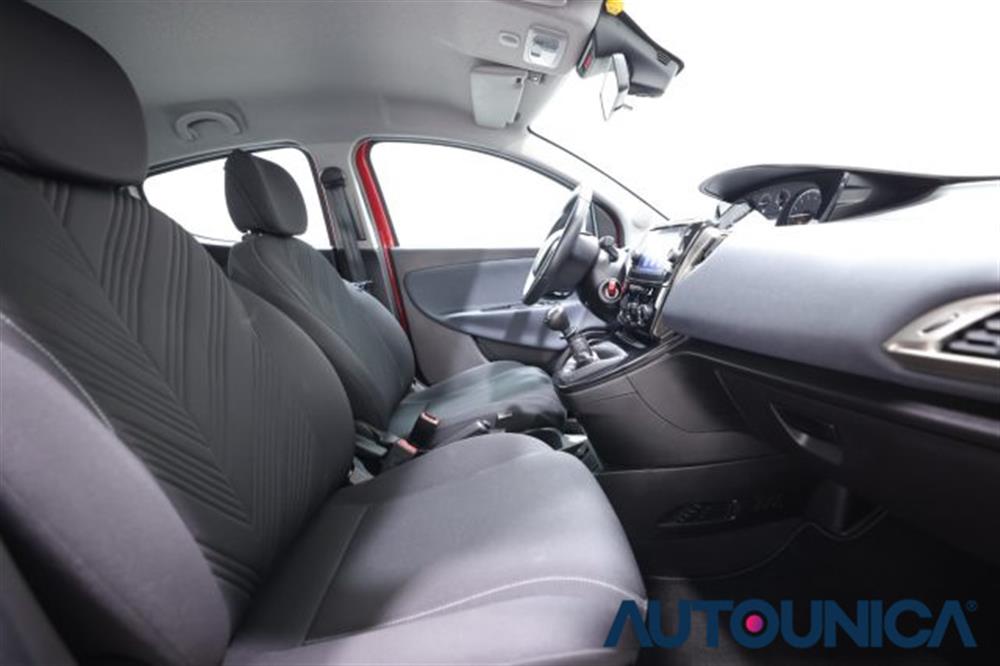 Ypsilon Ypsilon 1.0 FIREFLY 5 PORTE