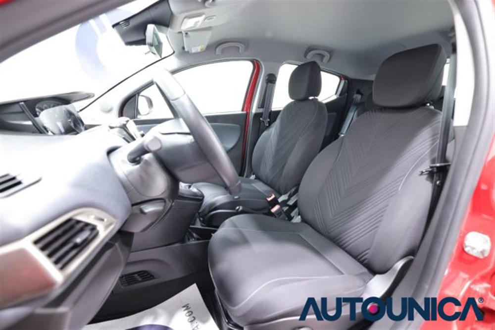 Ypsilon Ypsilon 1.0 FIREFLY 5 PORTE