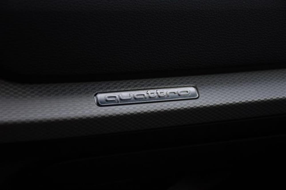 Q2 Q2 2.0 TDI quattro S tr