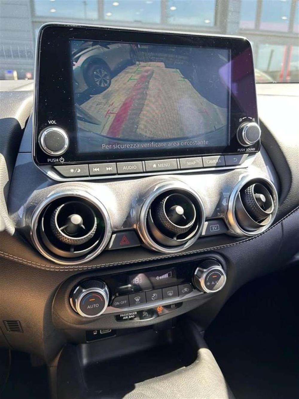 Juke Juke 1.6 hev N-Connecta