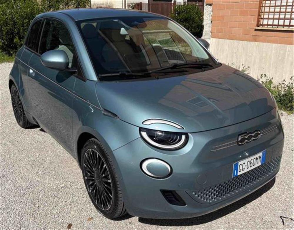 500e 500e 3+1 42 kWh La Prima